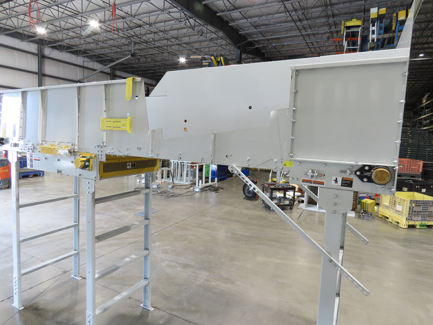 Hytrol HSS 37"x 15' Slider Bed Conveyor 35" Belt 3Hp 3PH Center Drive 120fpm