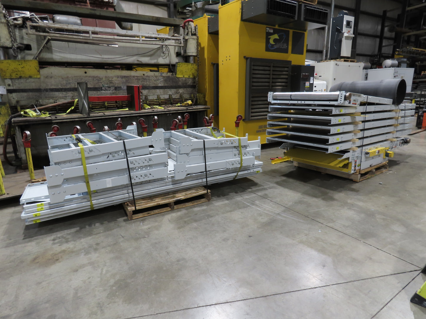 Hytrol HSS 43"x 63' Slider Bed Conveyor 41" Belt 7.5Hp 3PH Center Drive