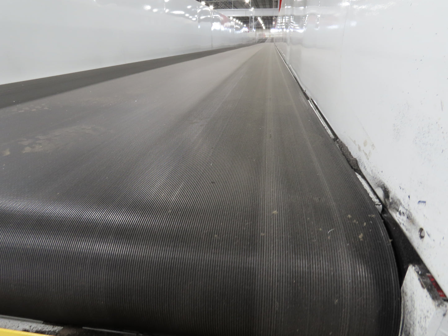 Hytrol HSS 43"x 63' Slider Bed Conveyor 41" Belt 7.5Hp 3PH Center Drive