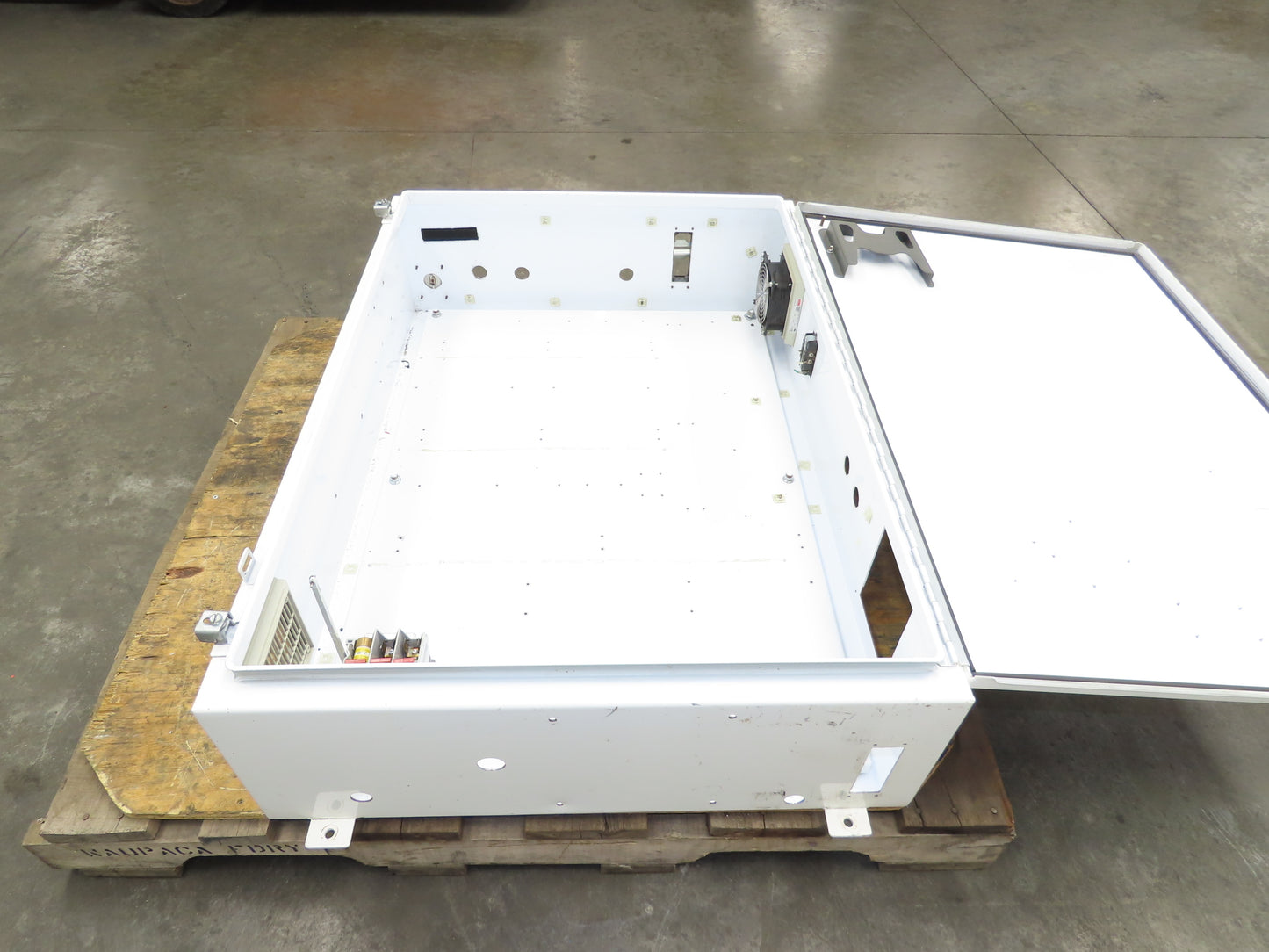 Hoffman A-423008LP Electrical Enclosure 42x30x10" 30A Disconnect Backpanel