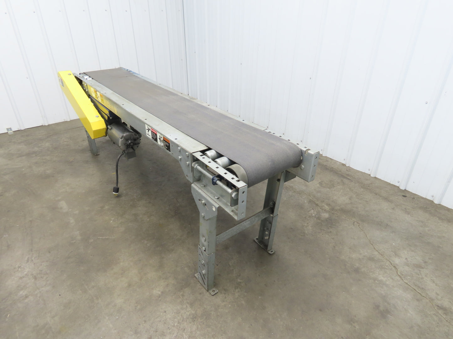 17"W x 7' Slider Bed Conveyor 12"Belt .17Hp 115/230V 1PH End Drive 60fpm Adj Ht