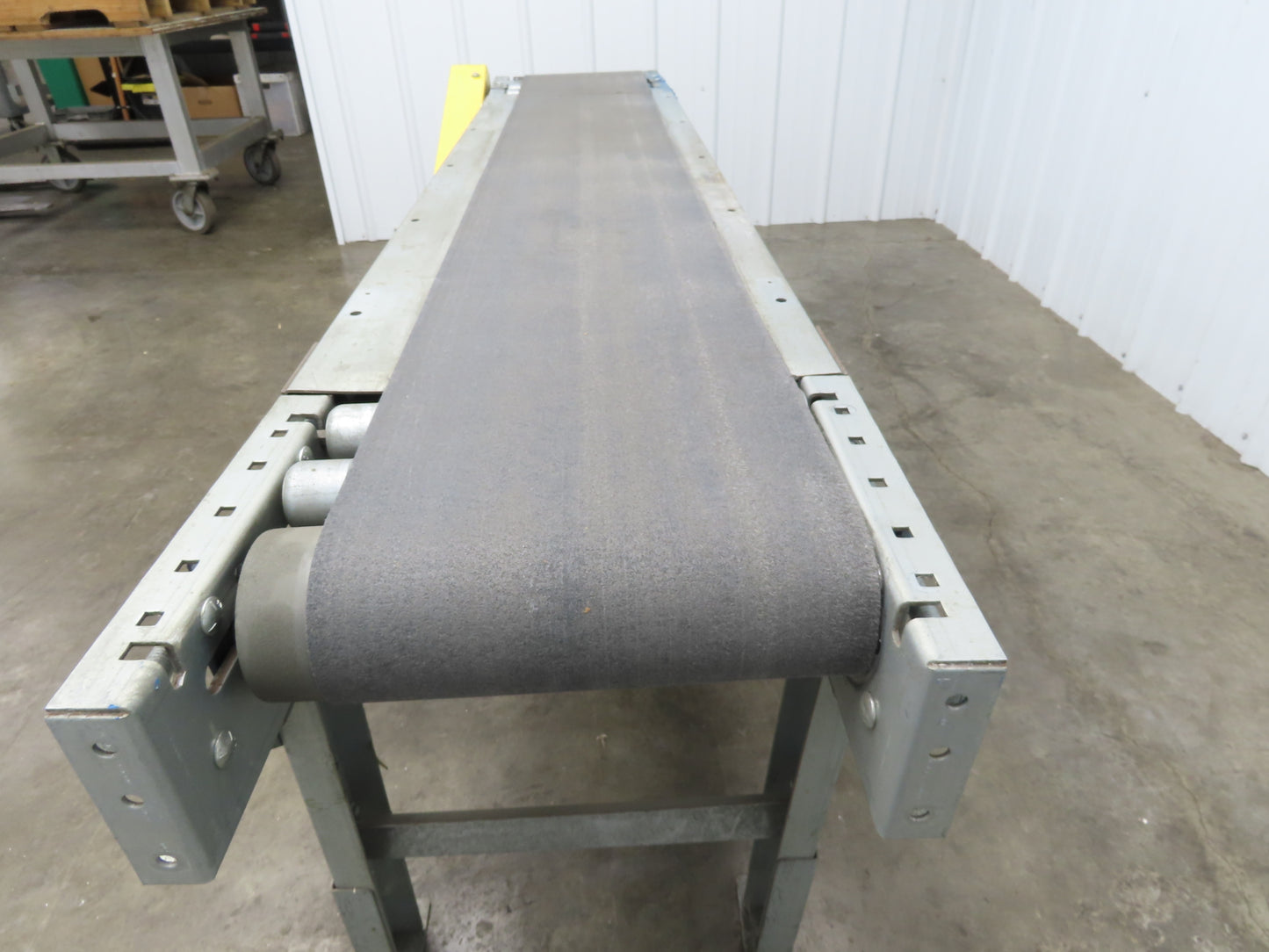 17"W x 7' Slider Bed Conveyor 12"Belt .17Hp 115/230V 1PH End Drive 60fpm Adj Ht