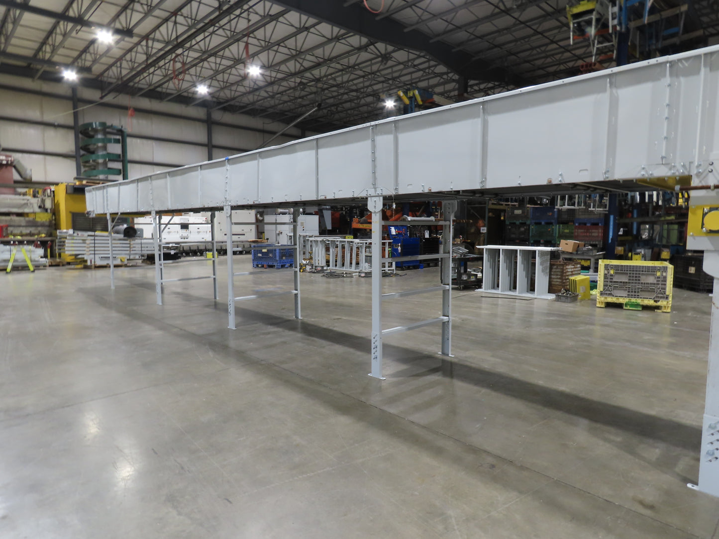 Hytrol BPC 49"x 63' 6" Slider Bed Conveyor 47"Belt 7.5Hp 3PH Center Drive 170fpm