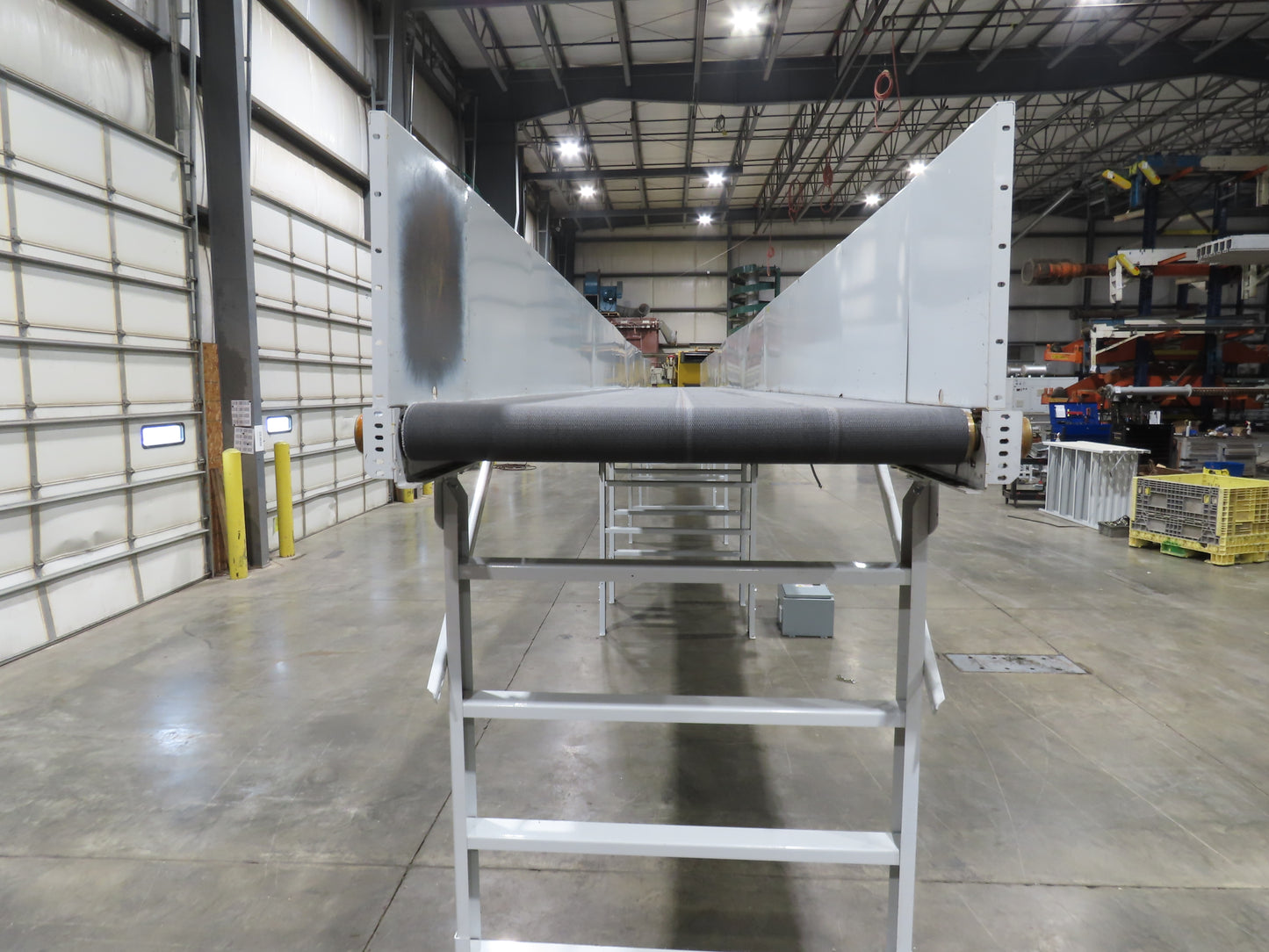 Hytrol BPC 49"x 63' 6" Slider Bed Conveyor 47"Belt 7.5Hp 3PH Center Drive 170fpm