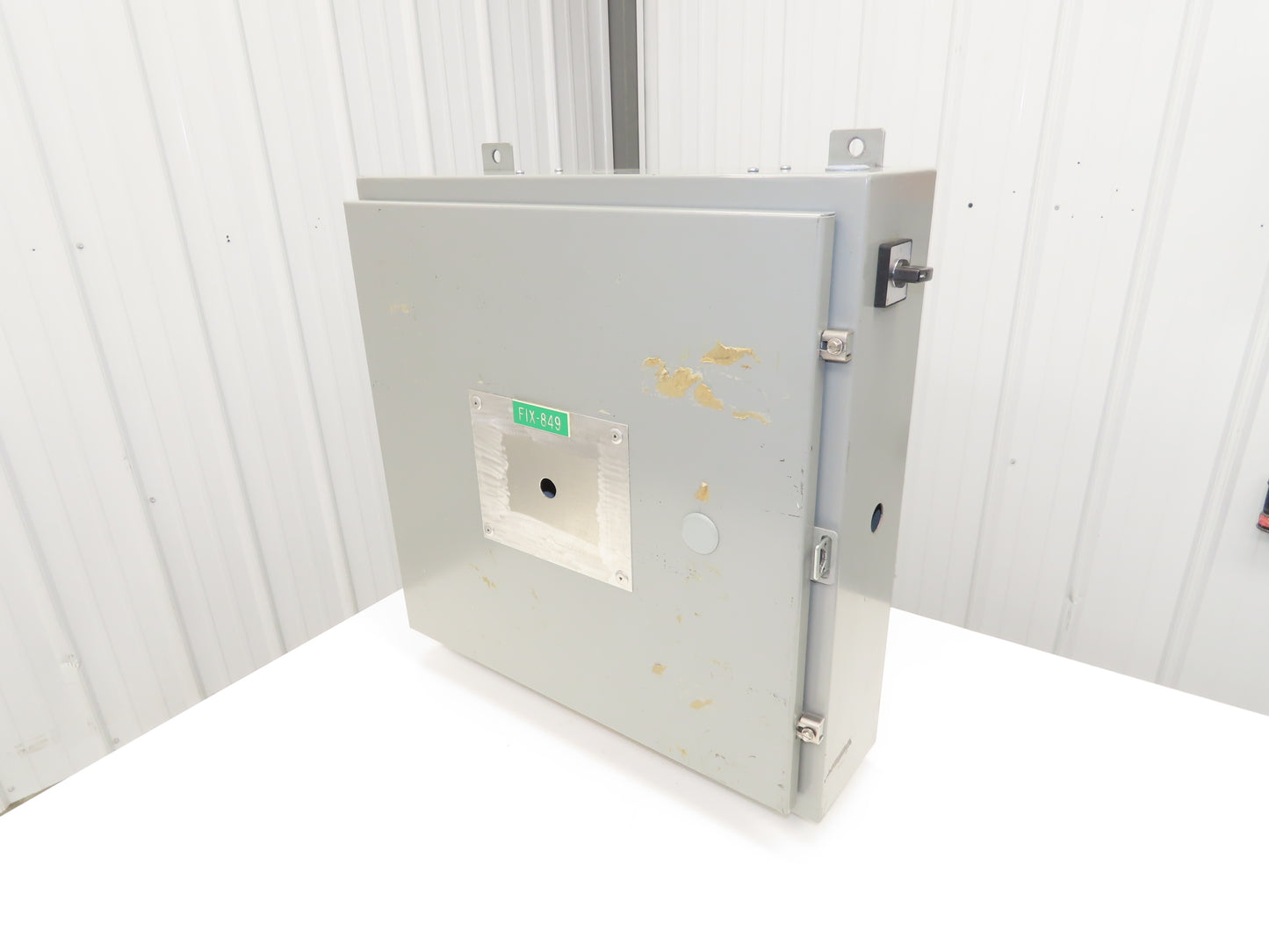 Saginaw SCE-24H2406LP Electrical Enclosure 24x24x6" Backplate Knockout Wallmount