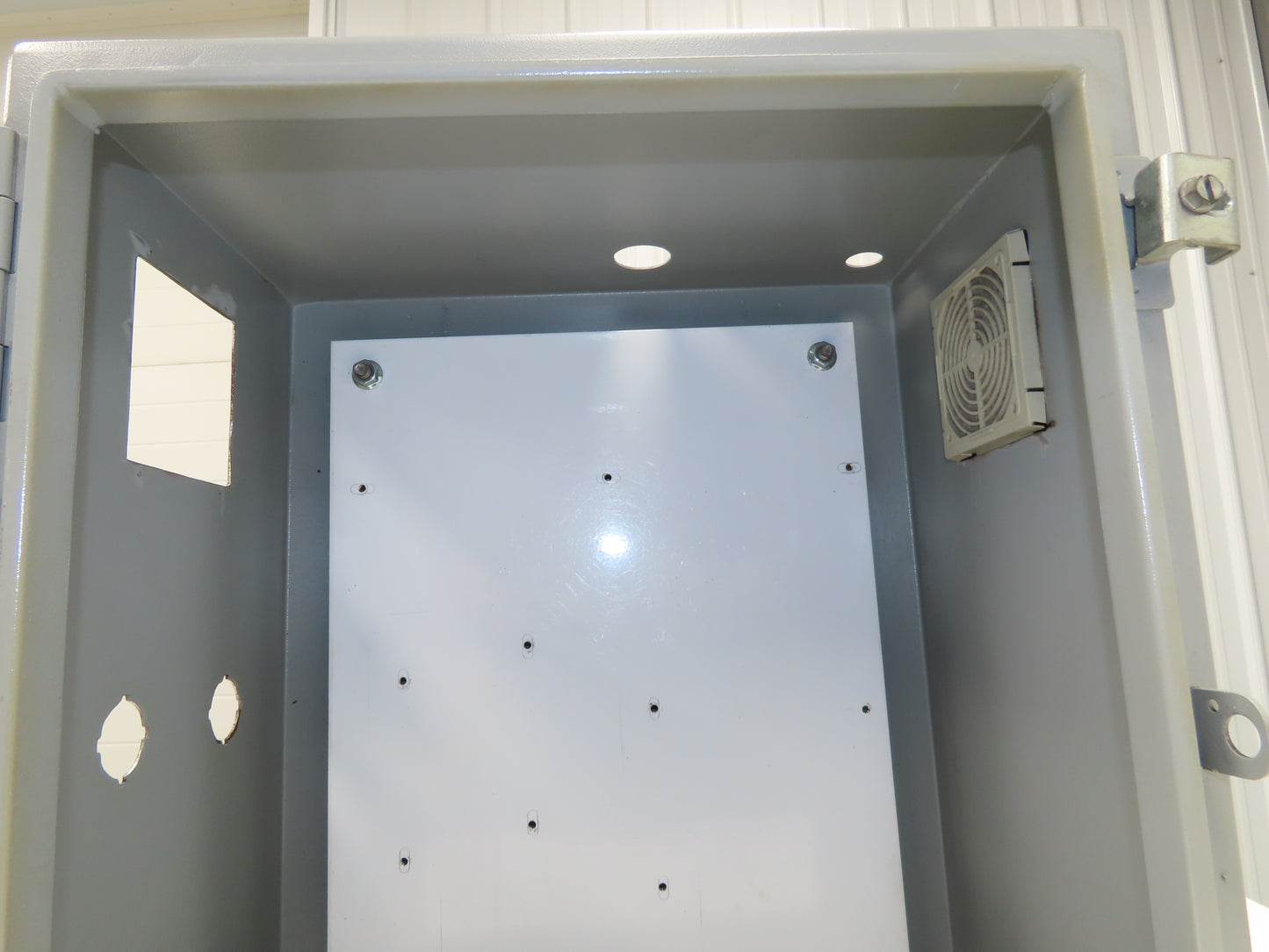 Wiegmann N12201610 Electrical Enclosure Cabinet 20"x16"x10" Backplate