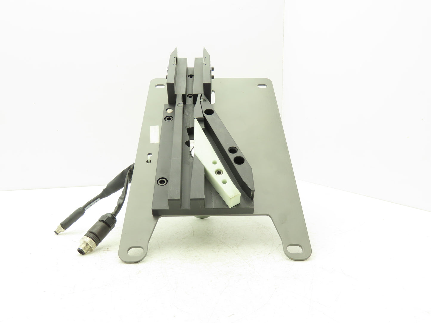 7085684 Soft Shift Rotary Actuator Assembly With Diverter & Photo Eye