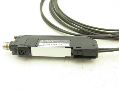 Keyence FS-V31CP Fiber Optic Sensor 24V Various Cable Lengths Included Lot of 4