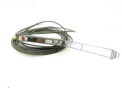 Keyence FS-V31CP Fiber Optic Sensor 24V Various Cable Lengths Included Lot of 4