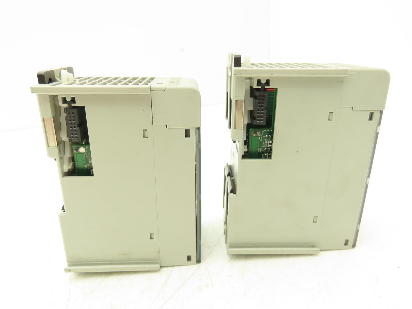 Allen Bradley 1769-IQ32 MicroLogix Compact I/O Sink/Source Input 32 Pt Lot of 2
