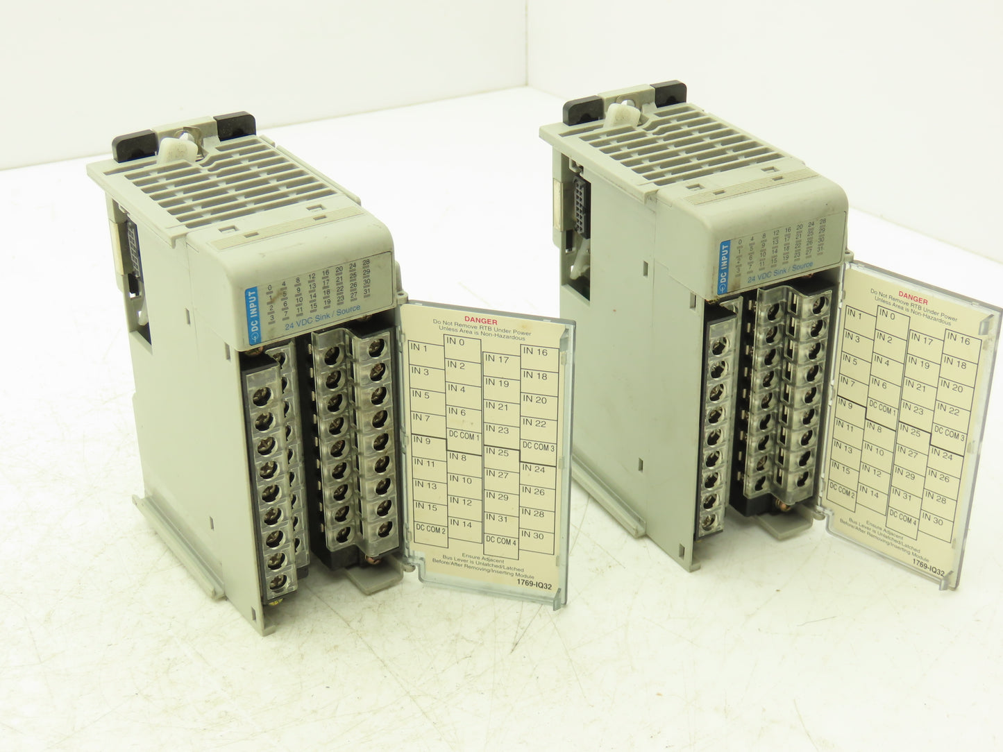 Allen Bradley 1769-IQ32 MicroLogix Compact I/O Sink/Source Input 32 Pt Lot of 2