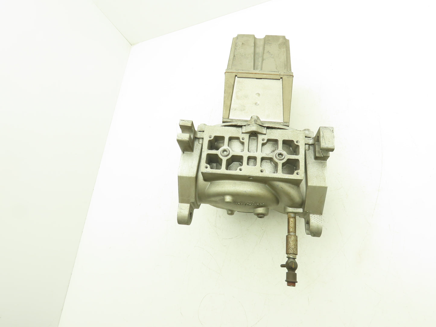 Honeywell V4055D 1035 Fluid Power Gas Valve 120V G-LP 110/120VAC 50/60Hz 3"