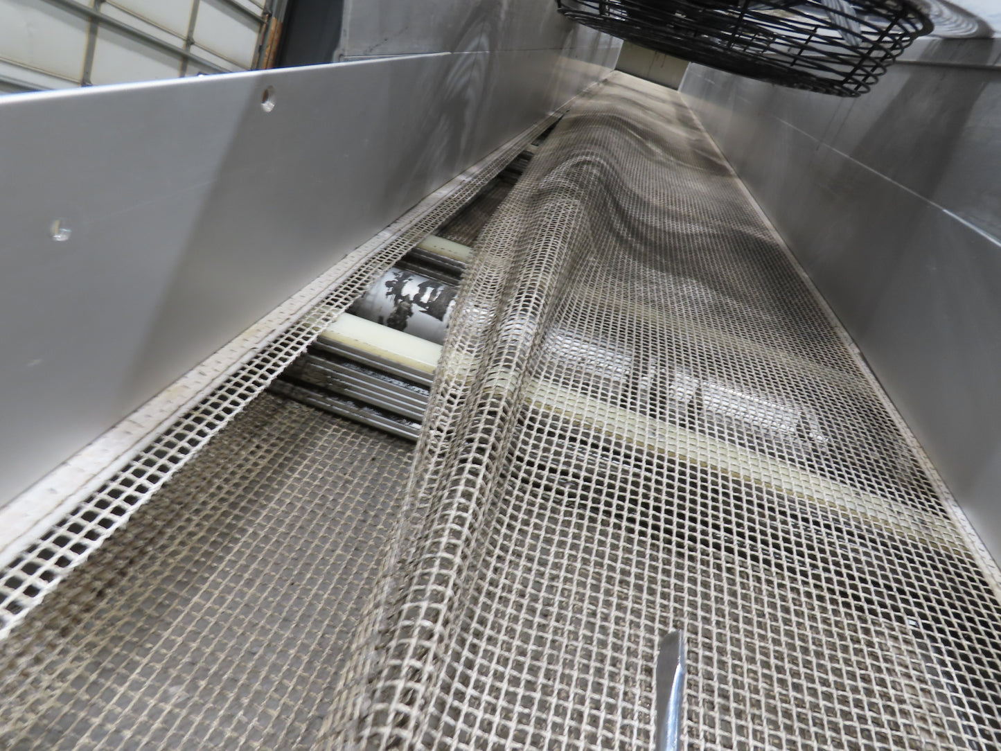 HFA 2200 Series 16"W x 17' 4" Incline Drying Conveyor 120V  *Torn Belt Bad Fans*