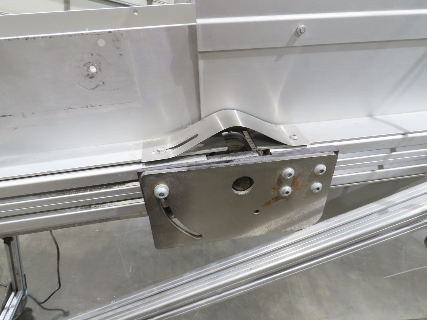 HFA 2200 Series 16"W x 17' 4" Incline Drying Conveyor 120V  *Torn Belt Bad Fans*