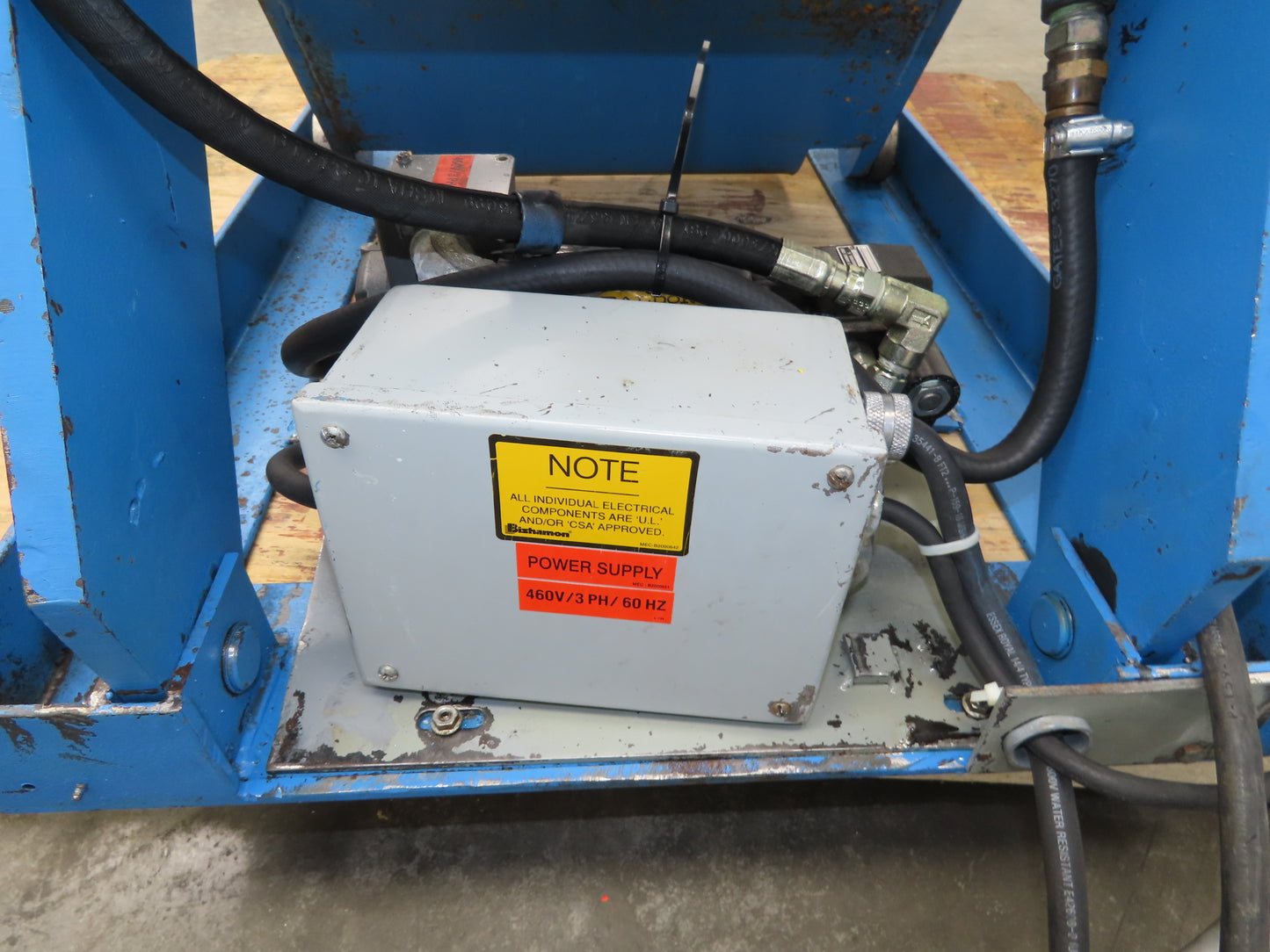 Bishamon Hydraulic Lift Table 2500lbs 36" Travel 24x48" Swivel Top 3Ph
