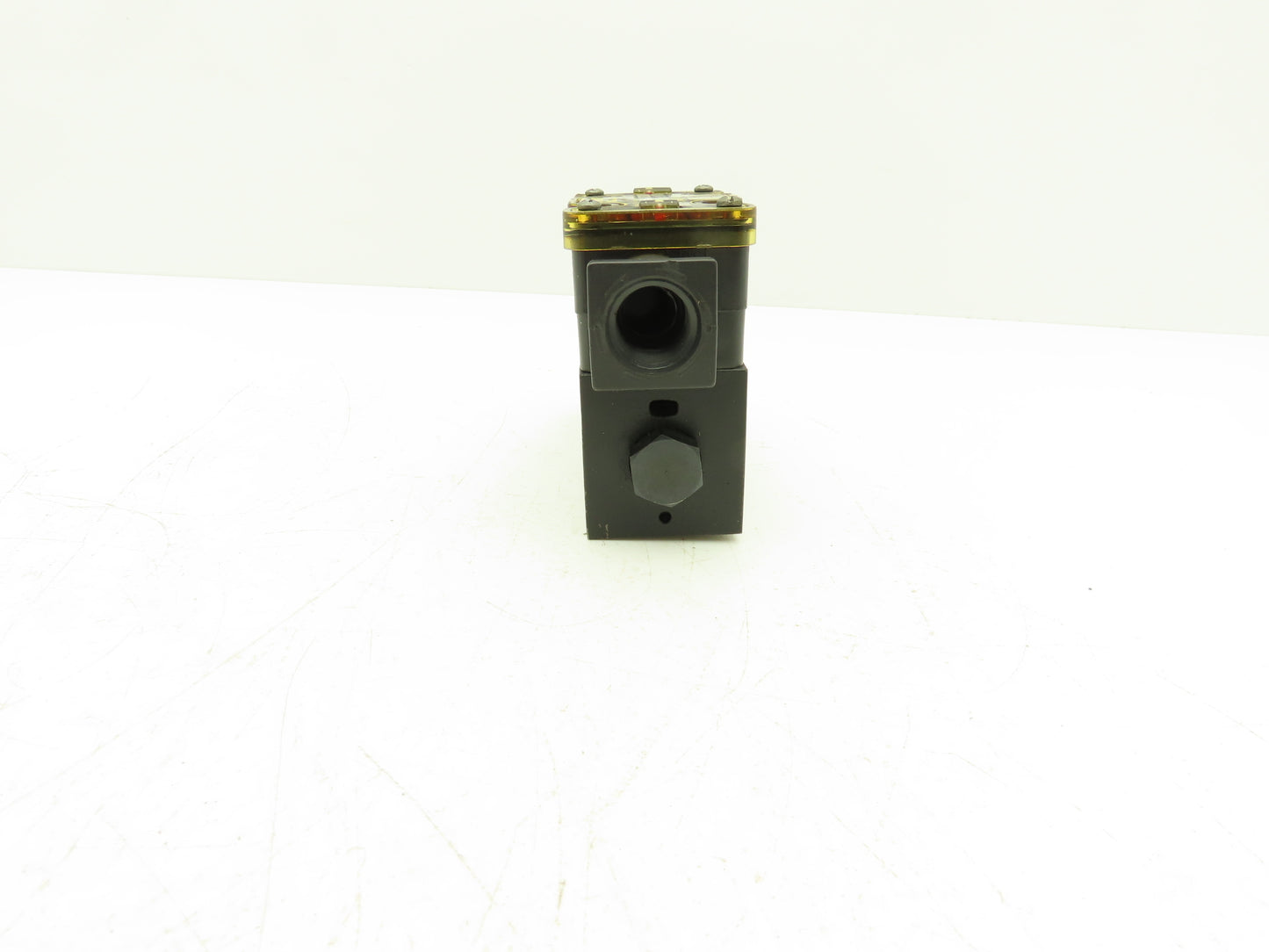 Parker D1VHW20HNYCF5 Hydraulic Directional Solenoid Valve 120VAC 60Hz