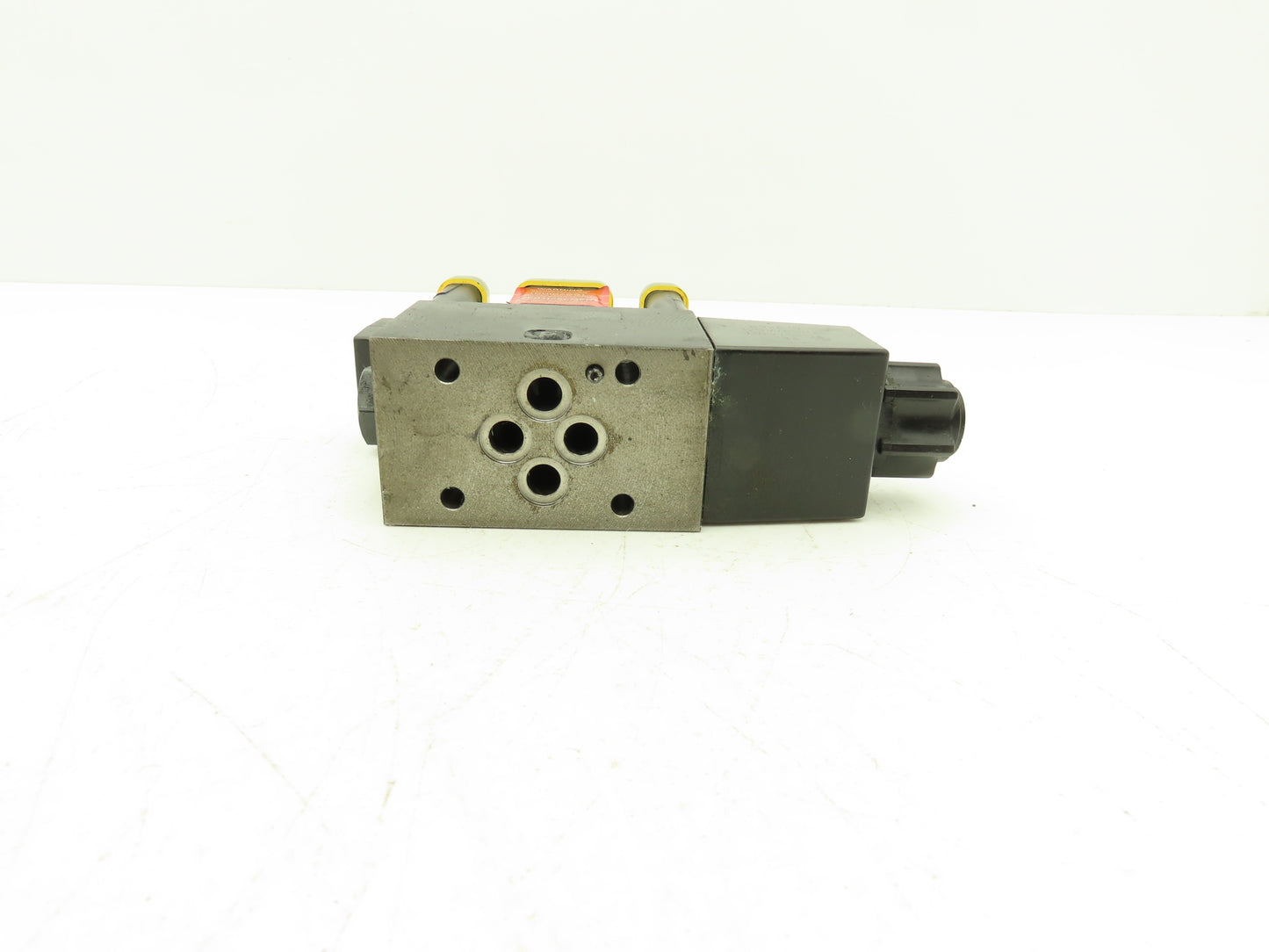 Parker D1VHW20HNYCF5 Hydraulic Directional Solenoid Valve 120VAC 60Hz