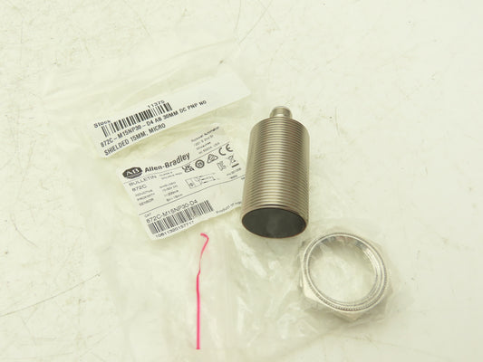 Allen Bradley 872C-M15NP30-D4 Inductive Proximity Switch 30MM Barrel 24VDC