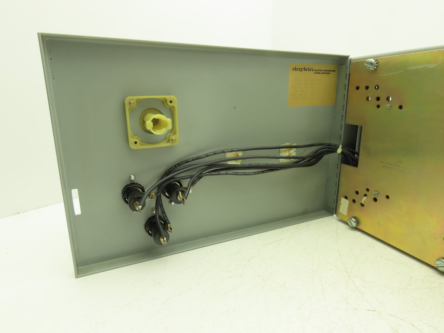 Daykin LTFS-09 Electric Transformer Disconnect 250 VA PRI: 480V SEC: 120V
