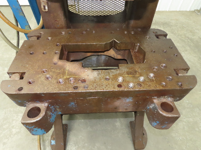 Federal Mechanical OBI Punch Press 43 Ton Air Brake Clutch 1-1/2" Stroke 7.5Hp