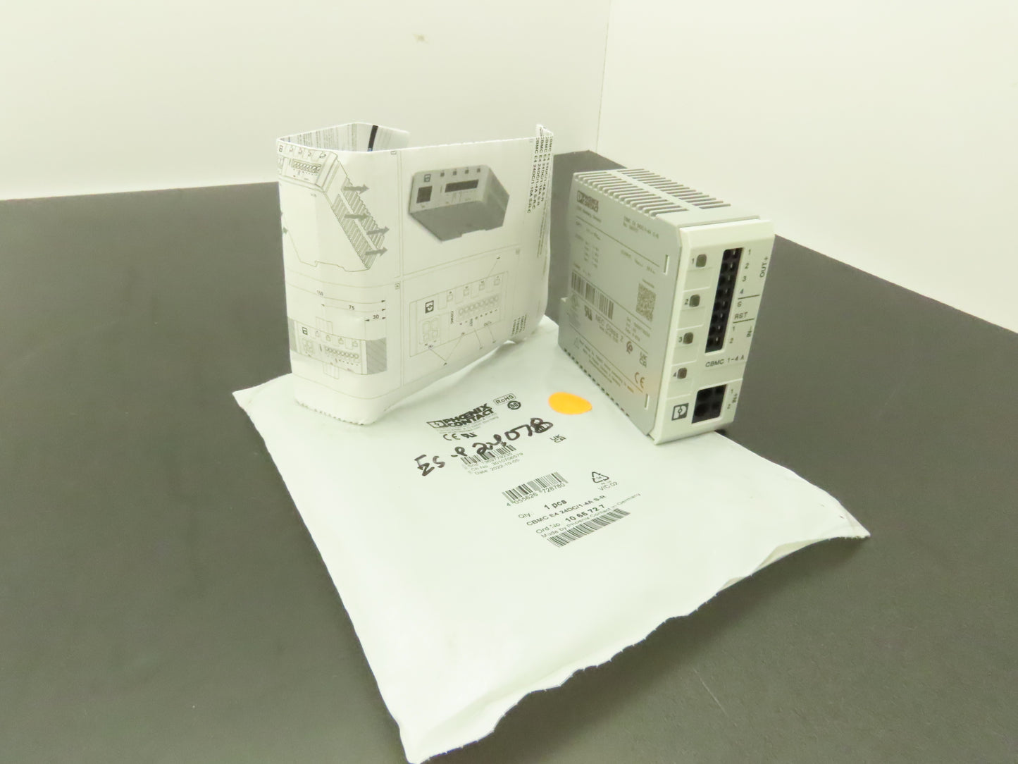 Phoenix Contact CBMC E4 24DC Multi Channel Electronic Circuit Breaker 24V