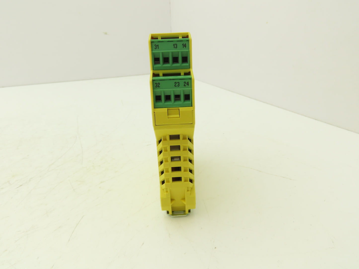 Phoenix Contract PSR-ESP4 Safety Relay 24V Input 230V Output