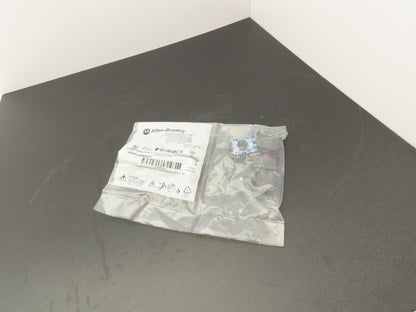 Allen Bradley Pushbutton Green Illuminated Momentary 2 NO 2NC 22mm