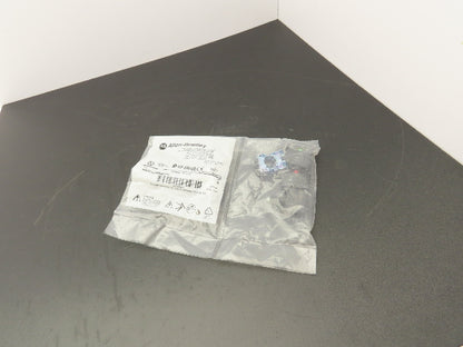 Allen Bradley Pushbutton Green Illuminated Momentary 2 NO 2NC 22mm