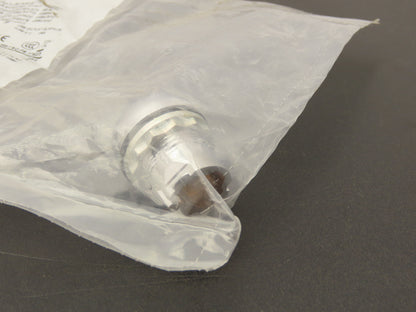 Allen Bradley Pushbutton Amber Orange Illuminated Momentary 2 NO 2NC 22mm