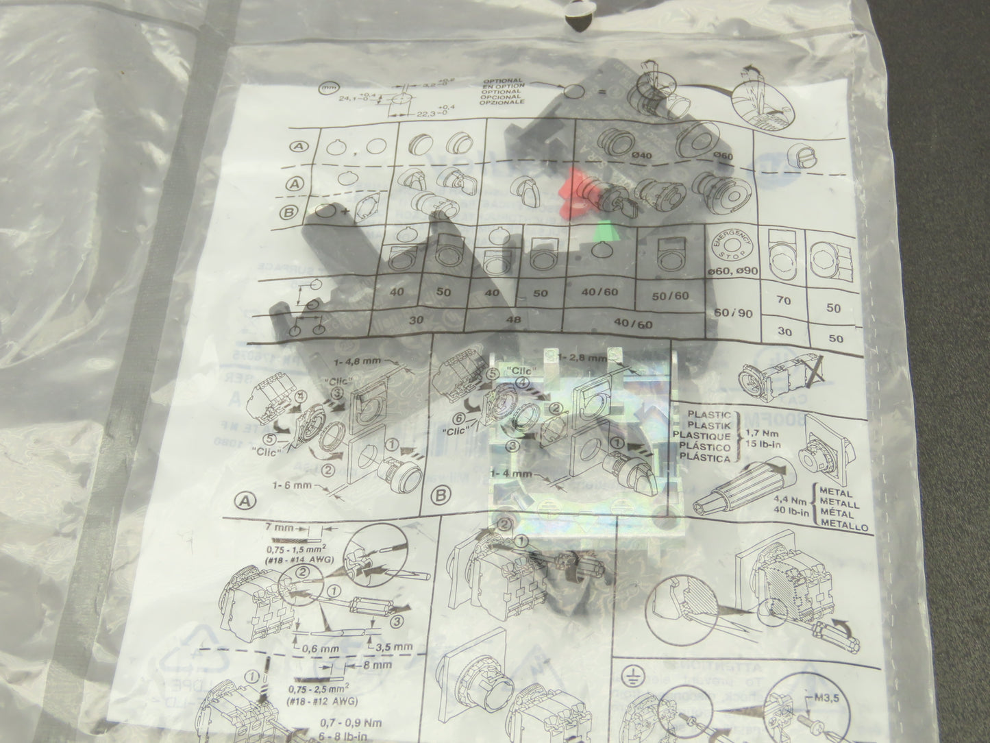 Allen Bradley Pushbutton Amber Orange Illuminated Momentary 2 NO 2NC 22mm