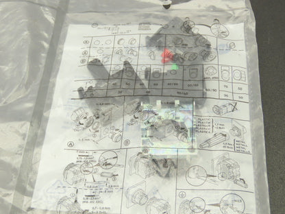 Allen Bradley Pushbutton Amber Orange Illuminated Momentary 2 NO 2NC 22mm
