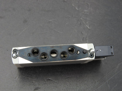 Festo VUVG-B14-M52-MZT-F-1P3 Pneumatic Air Solenoid Valve 2 Pos 5 Way 24V Coil