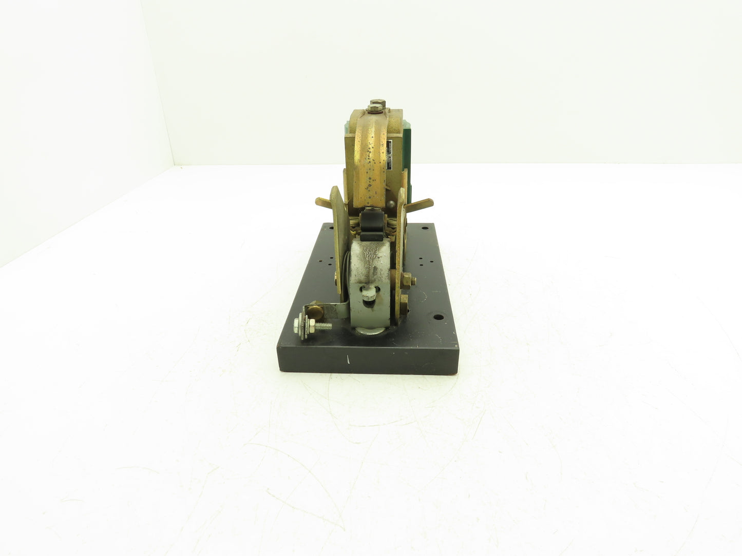 General Electric Y100A2H DC Contactor 600VDC 100A