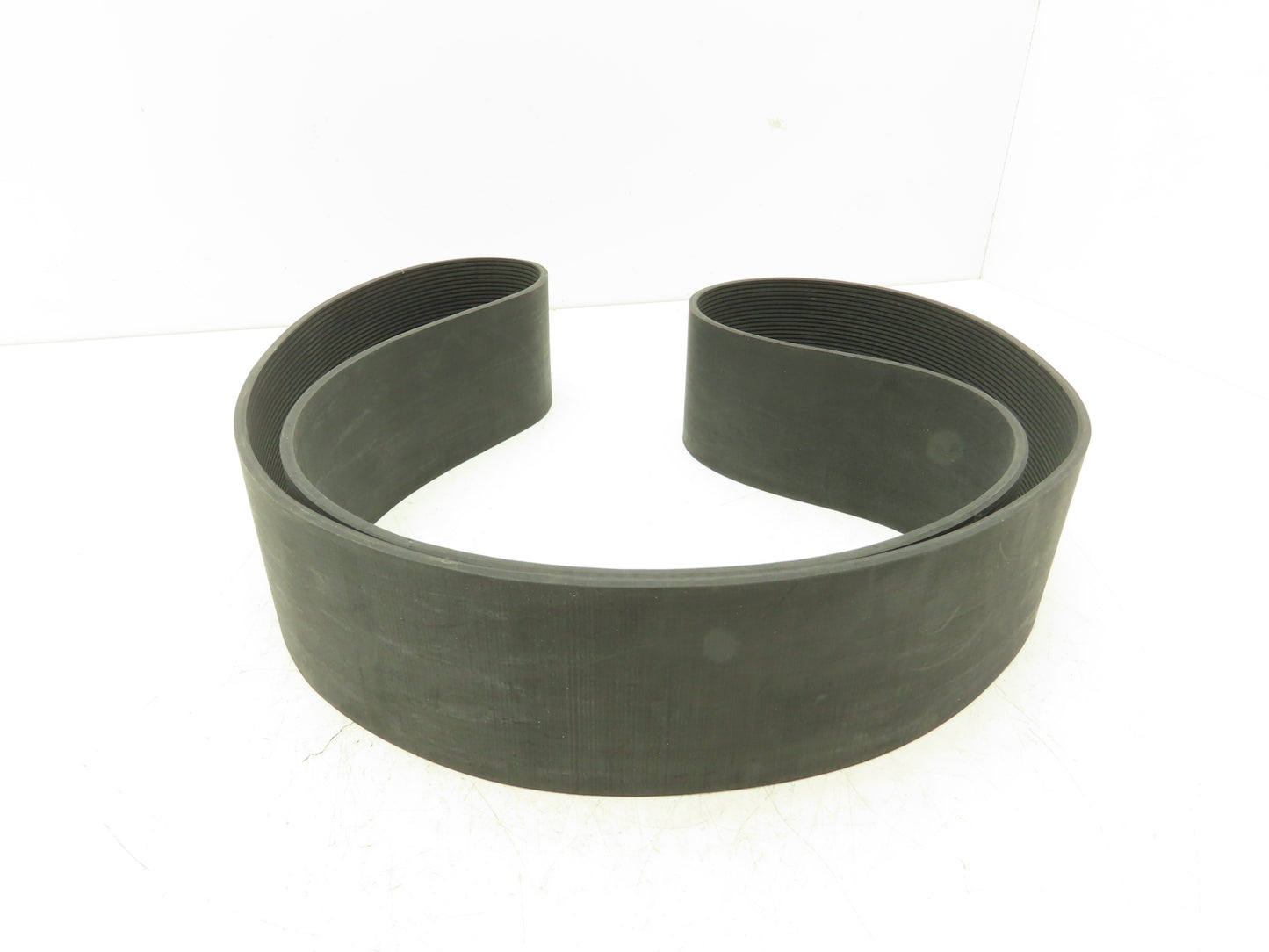 Mantissa Conveyor 000-567-663 30deg Spur Poly-V Belt 2.83"W 65-1/2"L Case 01