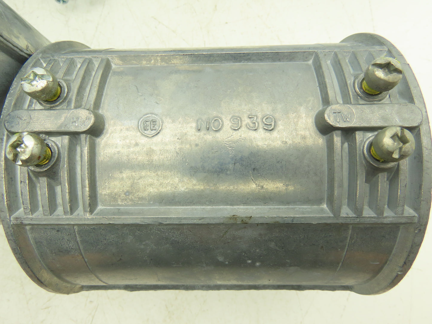 Thomas & Betts Neer EMT Coupling Fitting 4" Steel Set Screw Steel City Lot of 11