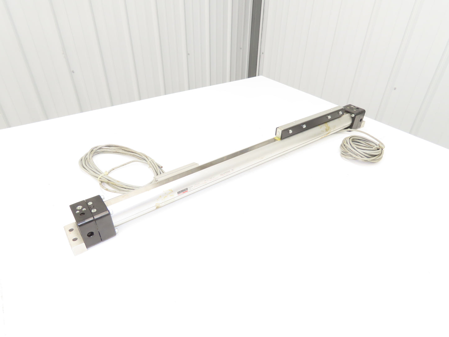 Hoerbiger-Origa P124-L/26X18BM Rodless Pneumatic Band Cylinder 18" Stroke