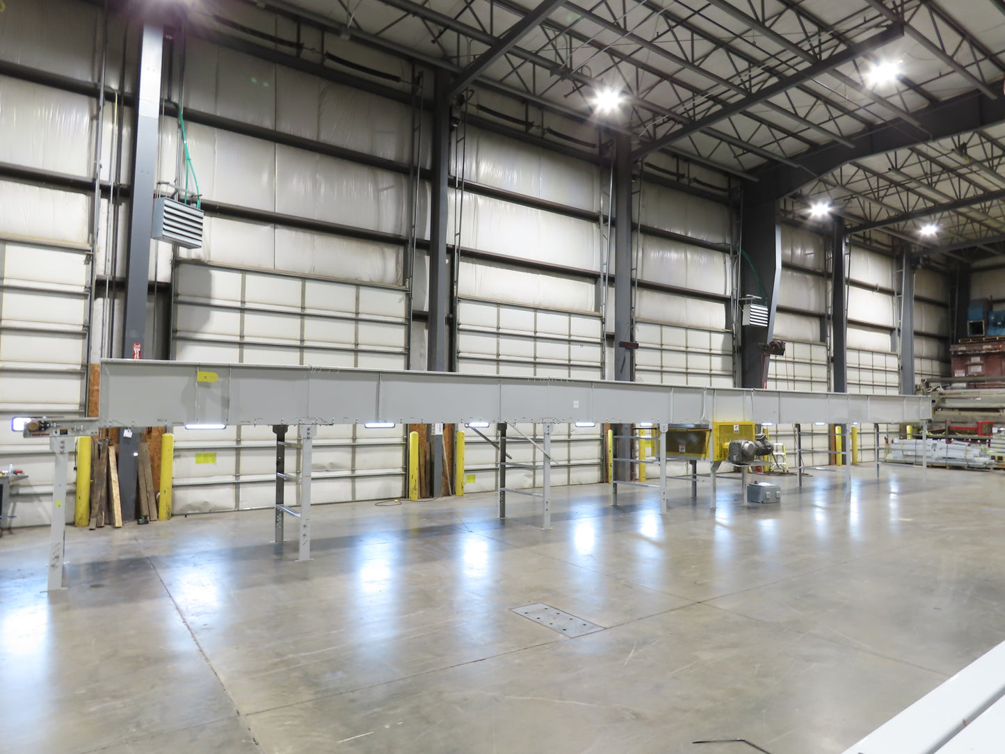 Hytrol BPC 49"x 64' Slider Bed Conveyor 47"Belt 7.5Hp 3PH Center Drive 80fpm