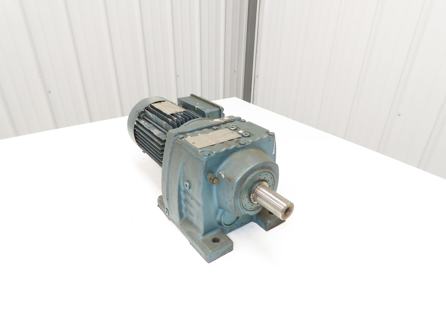 Sew-Eurodrive DFT80K4 Inline Gearmotor .75Hp 21rpm 230/460V 3PH 80:1 R57DT80K4
