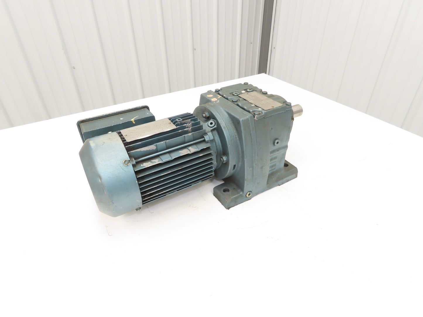 Sew-Eurodrive DFT80K4 Inline Gearmotor .75Hp 21rpm 230/460V 3PH 80:1 R57DT80K4