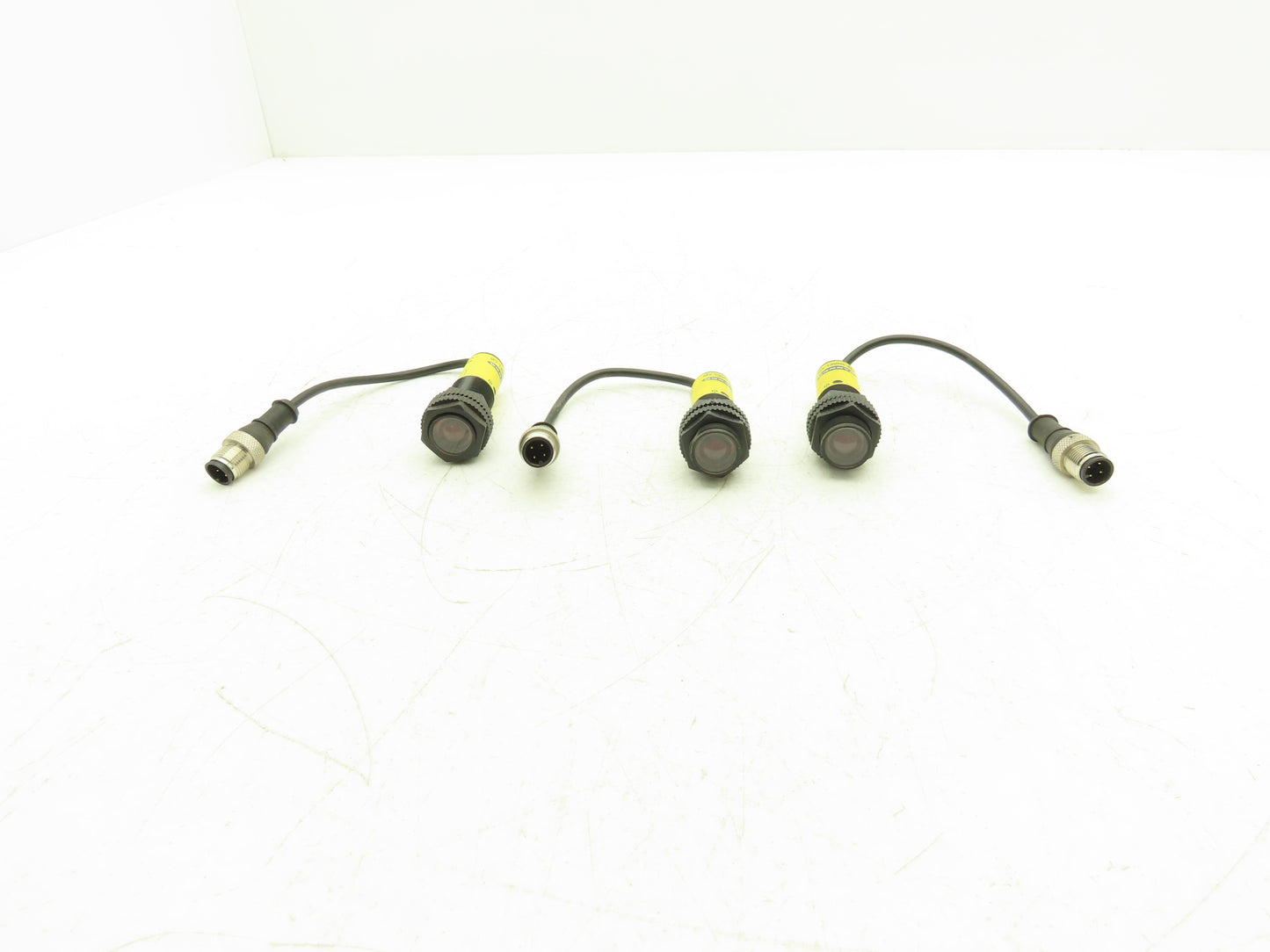 Banner S18-2NAEL-Q5 Photoeye Sensor Emitter 18mm 10-30VDC  Lot of 3