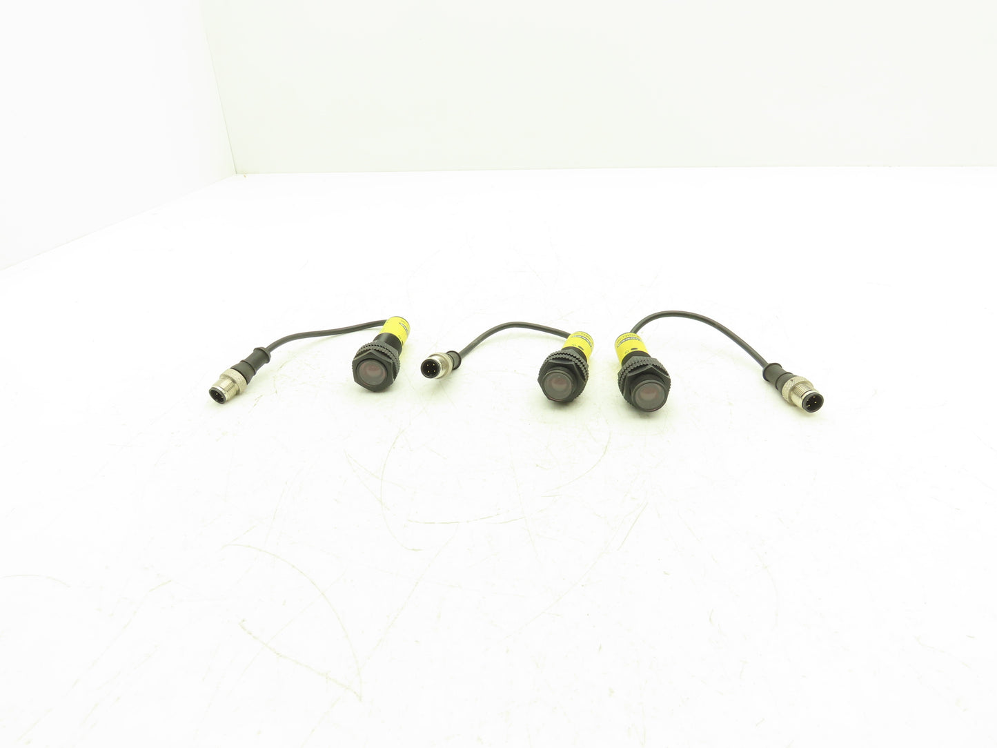 Banner S18-2NAEL-Q5 Photoeye Sensor Emitter 18mm 10-30VDC  Lot of 3