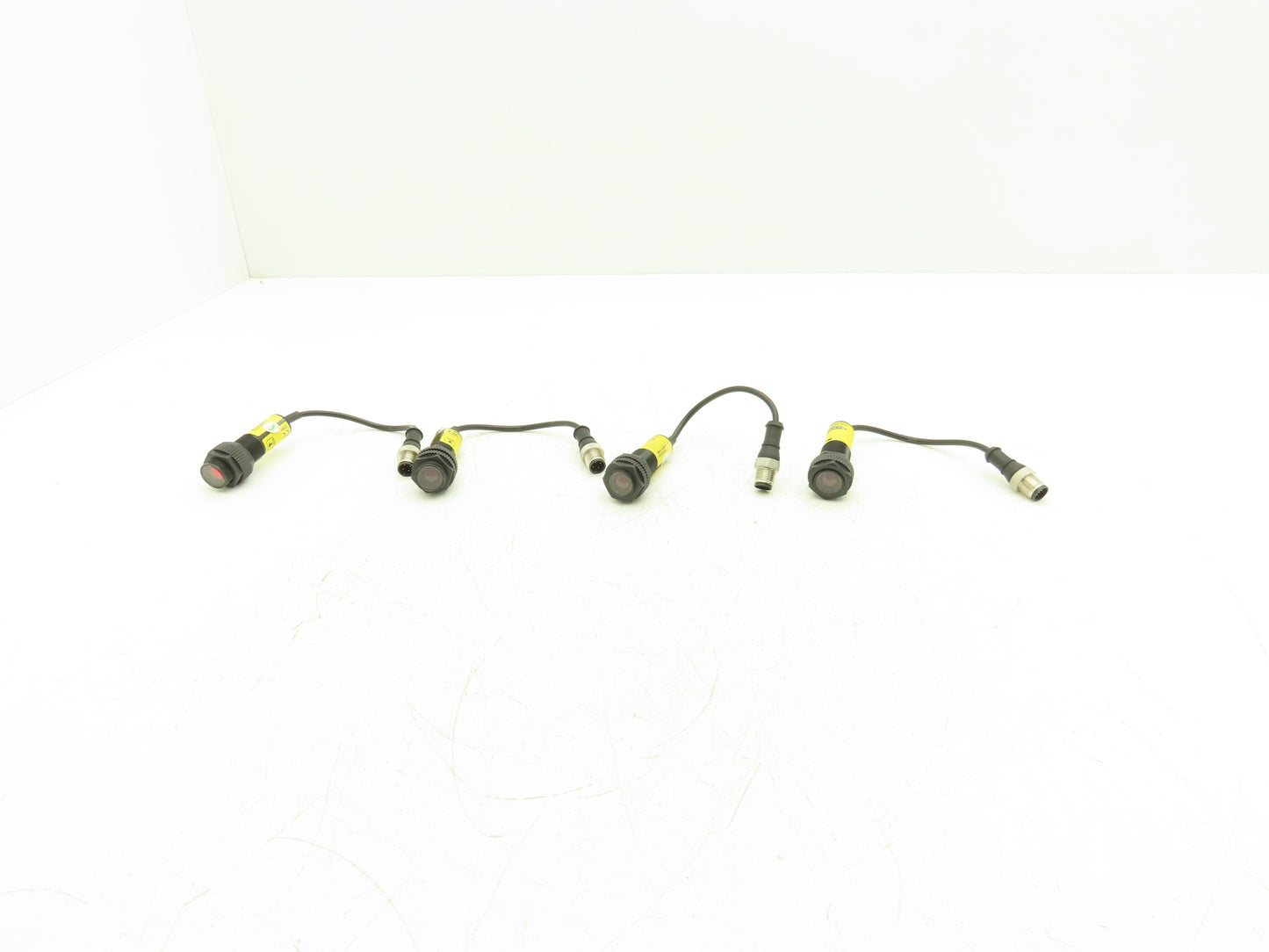 Banner S18-2NAEL-Q5 Photoeye Sensor Emitter 18mm 10-30VDC  Lot of 4