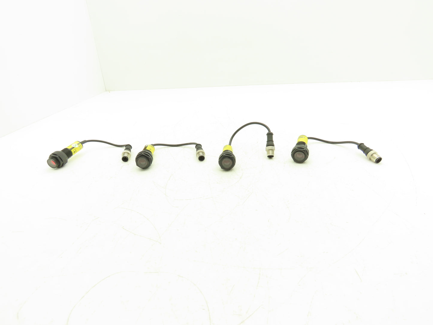 Banner S18-2NAEL-Q5 Photoeye Sensor Emitter 18mm 10-30VDC  Lot of 4