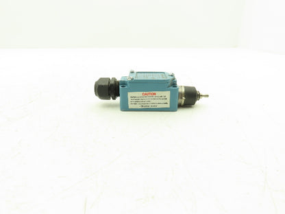 Honeywell SZL-WL-K-N Limit Switch Plunger Style 10A 300VAC/ 6A 24VDC