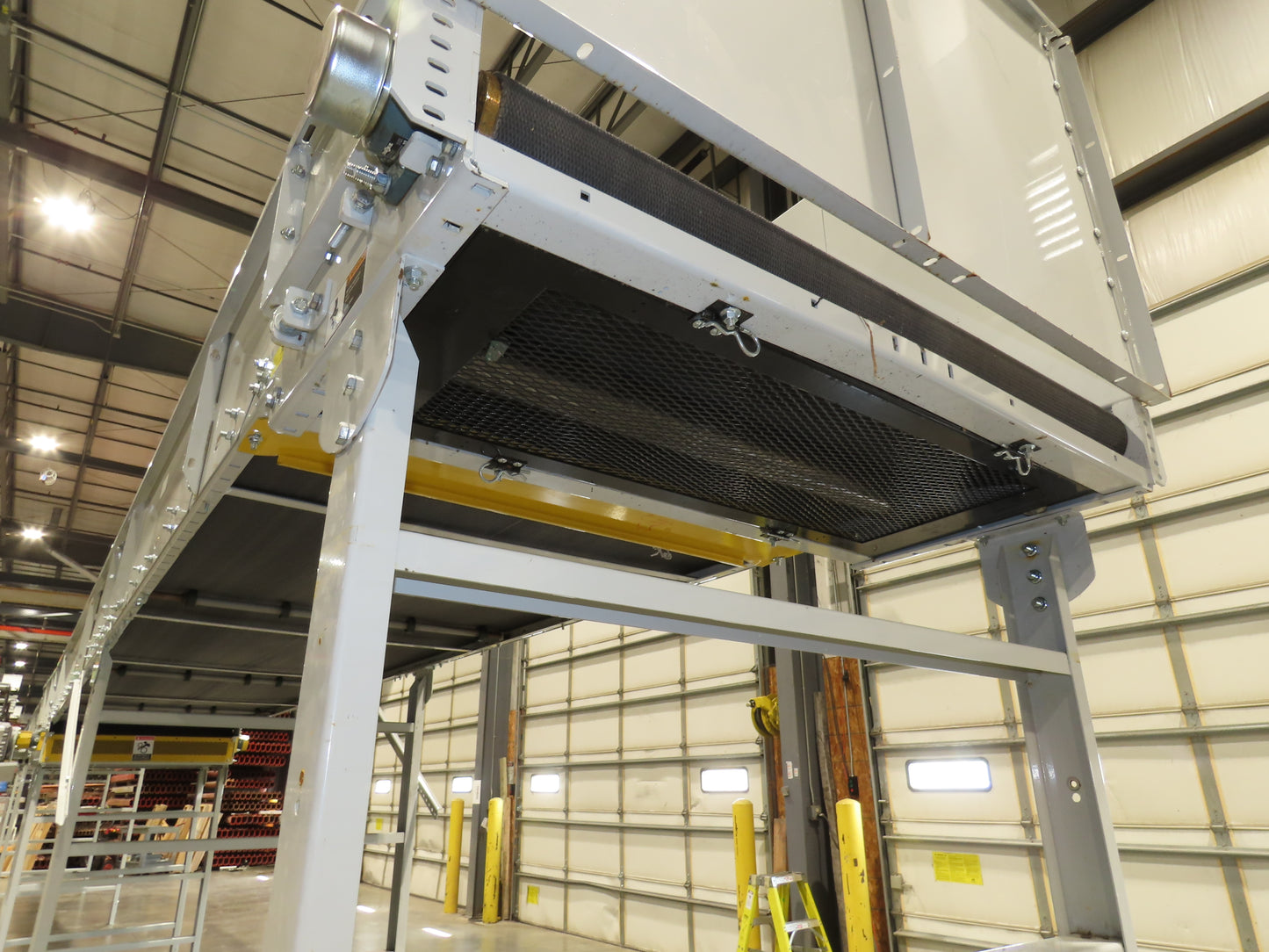 Hytrol HSS 49"x 53' Slider Bed Conveyor 47"Belt 5Hp 3PH Center Drive 140fpm