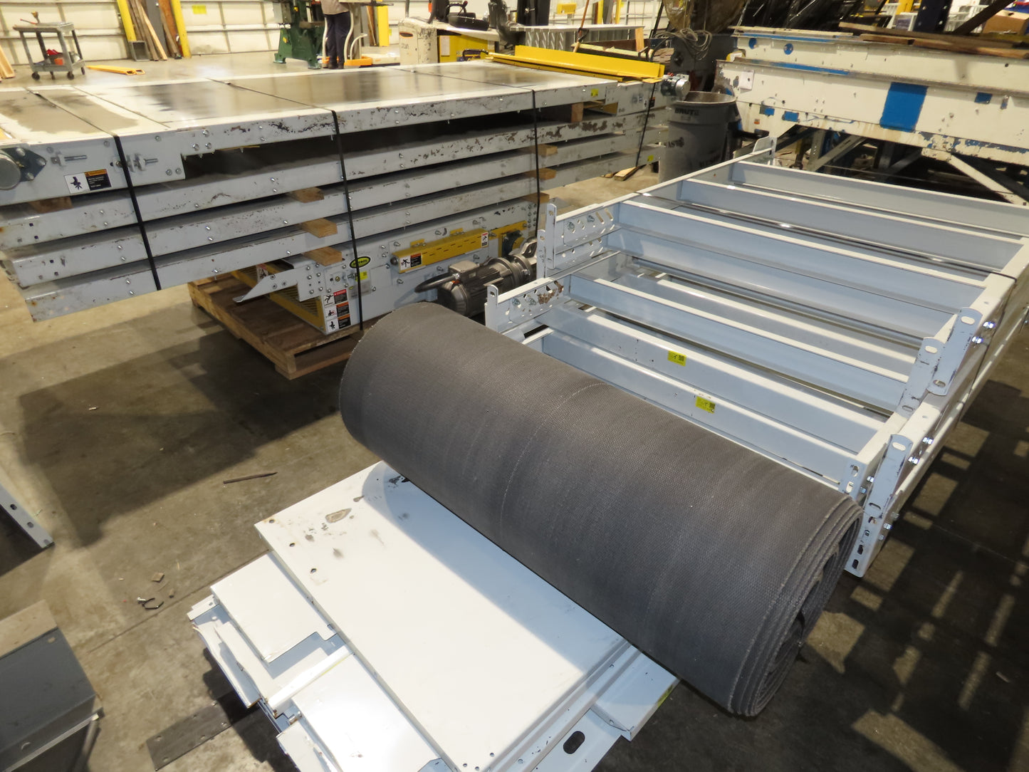 Hytrol HSS 49"x 53' Slider Bed Conveyor 47"Belt 5Hp 3PH Center Drive 140fpm