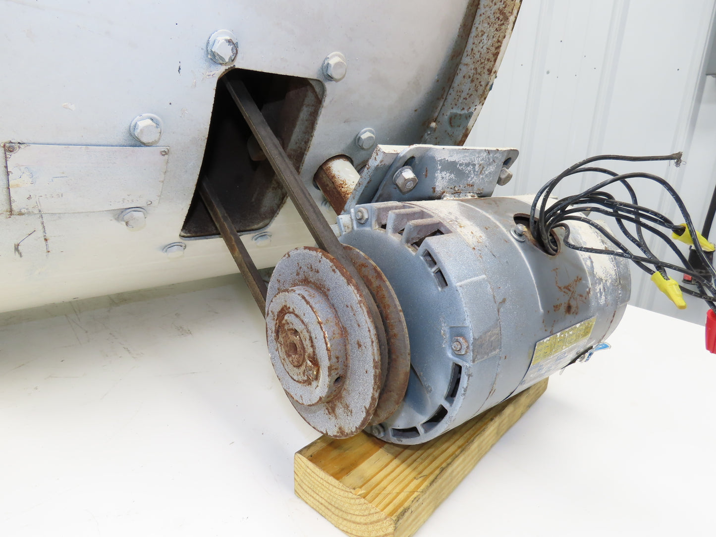 BINKS 30-1691 Tubeaxial Fan 34" Belt Drive 1-1/2Hp Motor 230/460V Intake 6 Blade