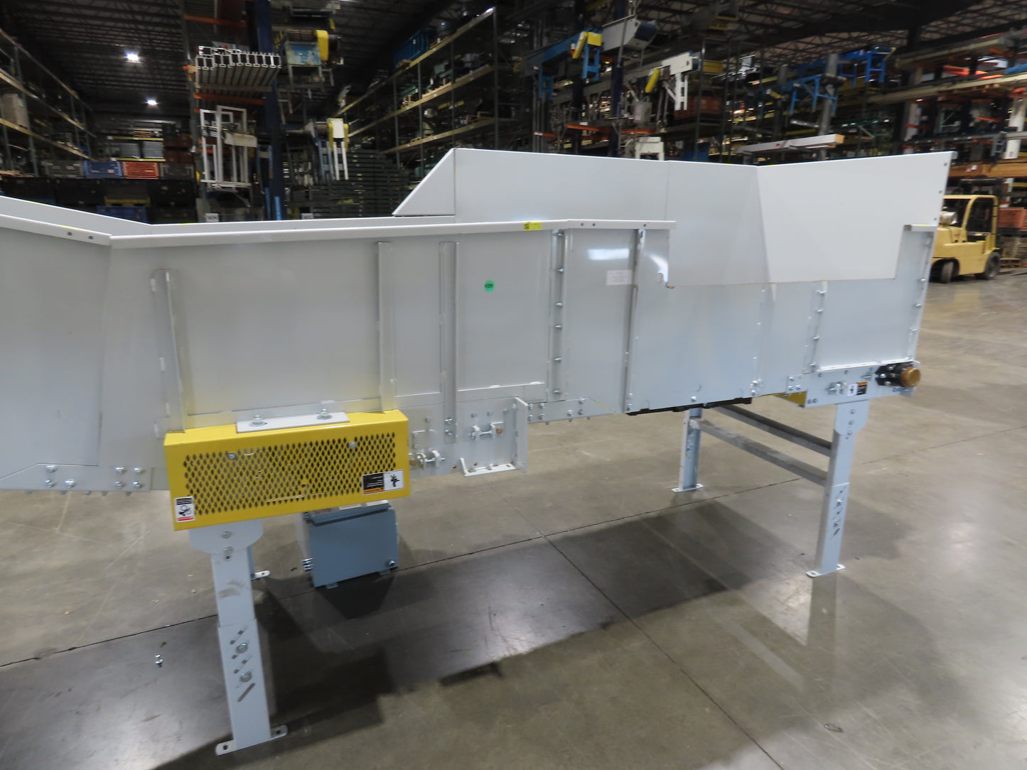 Hytrol HSSHD 43"x 40' Flat to Incline Belt Conveyor 3Hp 3PH Center Drive 168fpm