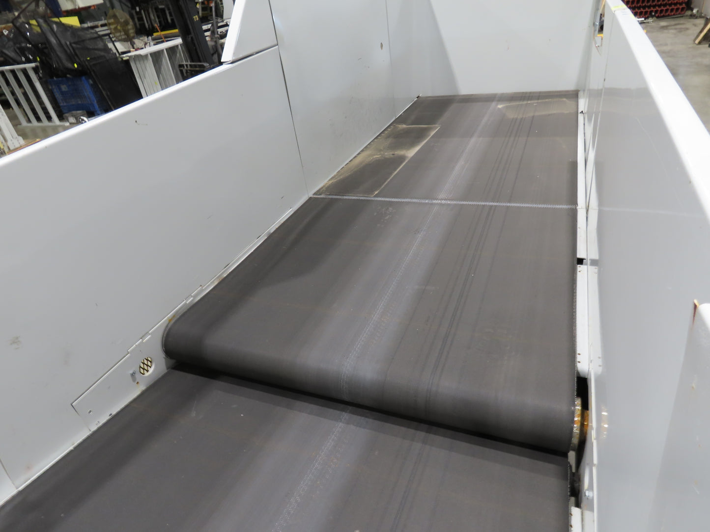 Hytrol HSSHD 43"x 40' Flat to Incline Belt Conveyor 3Hp 3PH Center Drive 168fpm