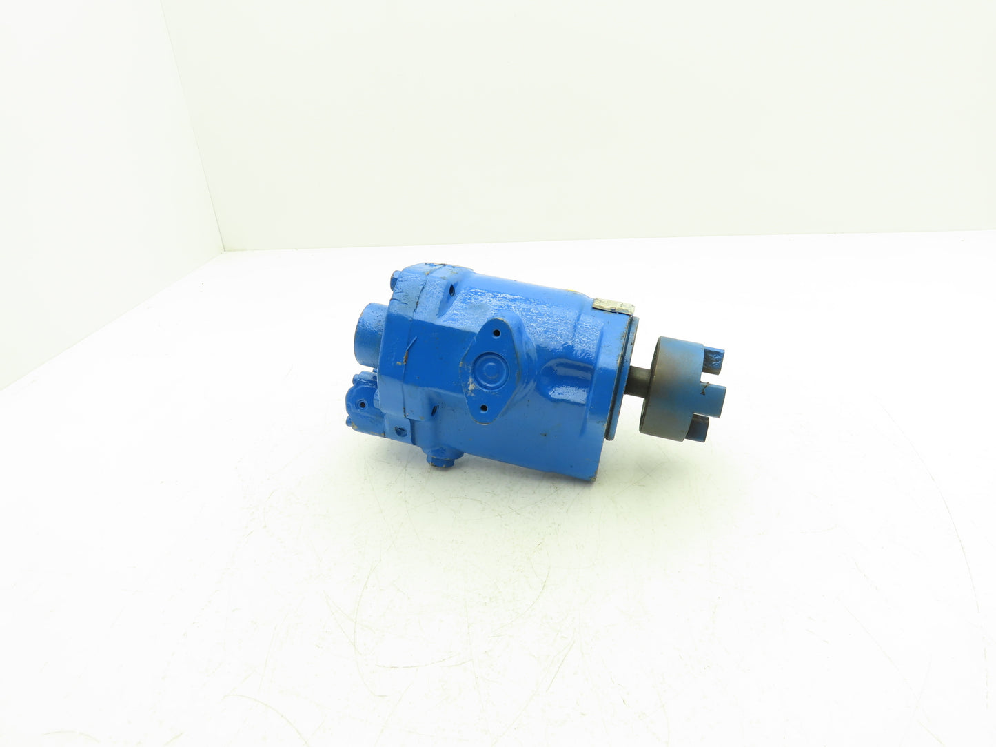 Vickers PVB6A-FRS-20-CA-11 Hydraulic Variable Piston Pump 6gpm 2000psi